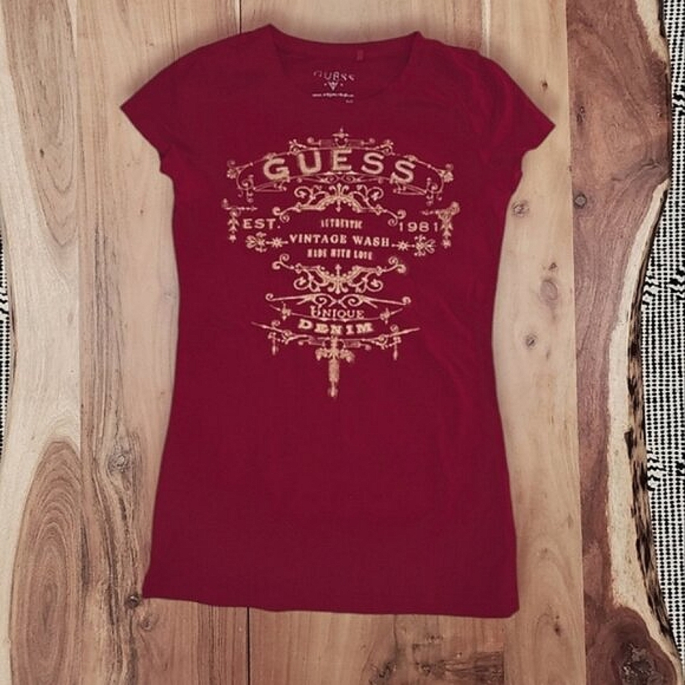 True Vintage Y2K Guess Graphic Print Tee Shirt - Picture 5 of 16